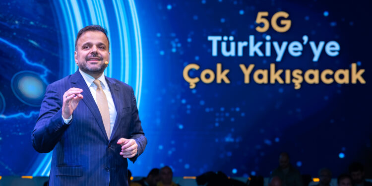 Turkcell 5G şerefine paketleri 5’e katladı.