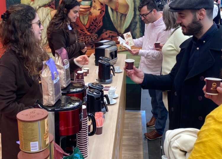 Kurukahveci Mehmet Efendi, Amsterdam Kahve Festivalinde bu yıl da Türk kahvesini tanıttı.