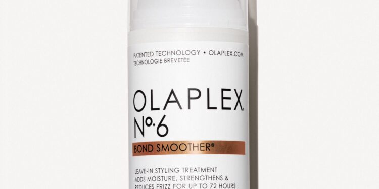 Olaplex ile saçlarınızı şekillendirirken bakım yapmak mümkün.