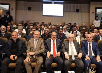 Ege yaş meyve sebze ihracatçıları birliği’nin yeni başkanı Cengiz Balık oldu.