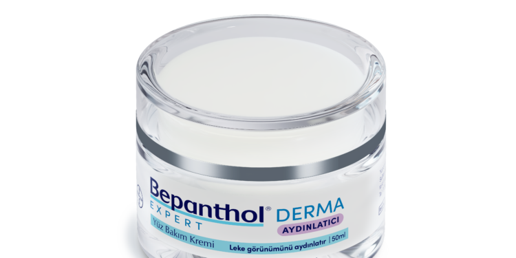 Bepanthol® Derma’dan yeni Expert Yüz Bakım Ailesi.