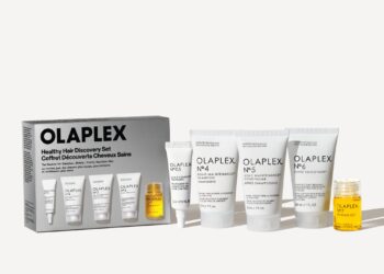 Olaplex Healthy Hair Discovery Set ile seyahatte kusursuz saç bakım rutini.