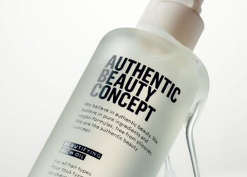 Authentic Beauty Concept’in yeni Premium Yağ Koleksiyonu ile saçlarda cam parlaklığı.