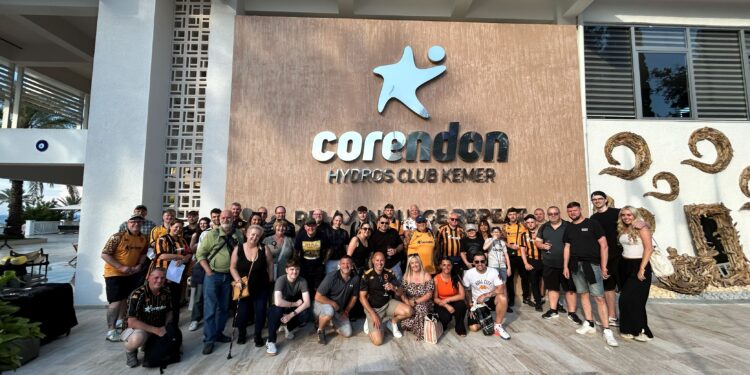 Premier Lig’den Antalya’ya… Hull City taraftarları Corendon ile Türkiye’de.