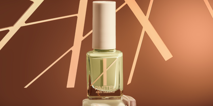 Pastel x Arzu Sabancı Summer Glow Koleksiyonu: Yazın en ışıltılı koleksiyonu.