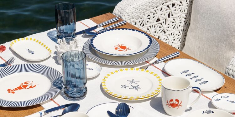 Yazın ritmi sofralarda Korkmaz Sealife Collection ile sofralarda deniz esintisi.