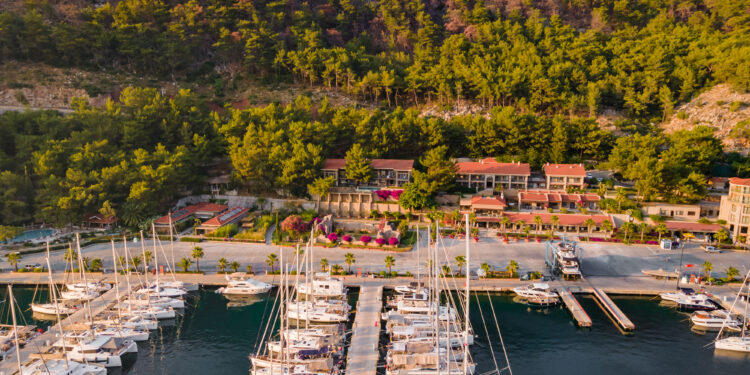 Bu yazın keşif rotası: Ege’nin Saklı Cenneti Martı Hemithea Hotel.
