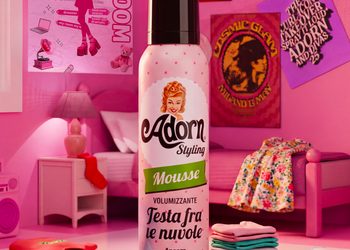 Adorn ile saç stilinde vintage ruh, modern dokunuş.