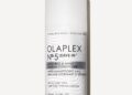 Olaplex Moisturize & Mend Leave-In Conditioner’dan nem ve ısı koruması.
