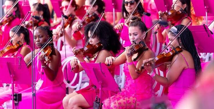 Barbie’nin pembe dünyası canlı orkestra eşliğinde İstanbul’da.
