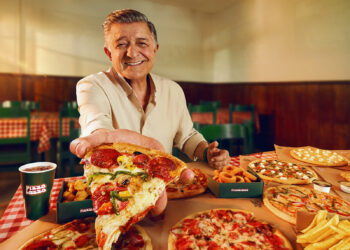 Yılmaz Vural, PizzaLazza’nın yeni reklam yüzü oldu.