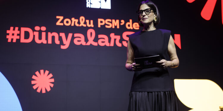 Zorlu PSM’nin 14. sezonunda dünyalar senin!