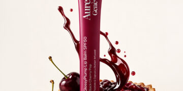 Dolgun & bakımlı dudakların sırrı: Aurelia Genève Glossy Plump Lip Balm SPF50.